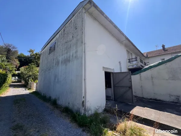 Duplex/Triplex 1 pièce 90 m²
