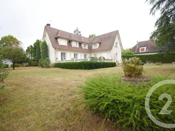 Maison 6 pièces 217 m²