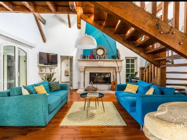 Maison 7 pièces 210 m²