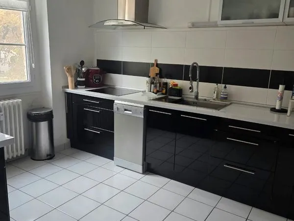 Colocation 3 personnes dans 141 m2-