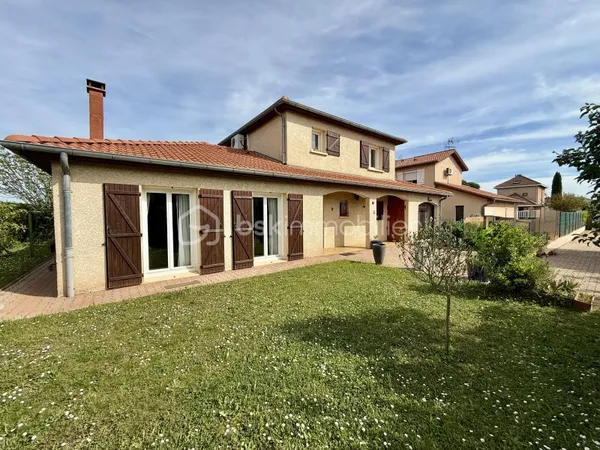Maison 7 pièces 156 m²