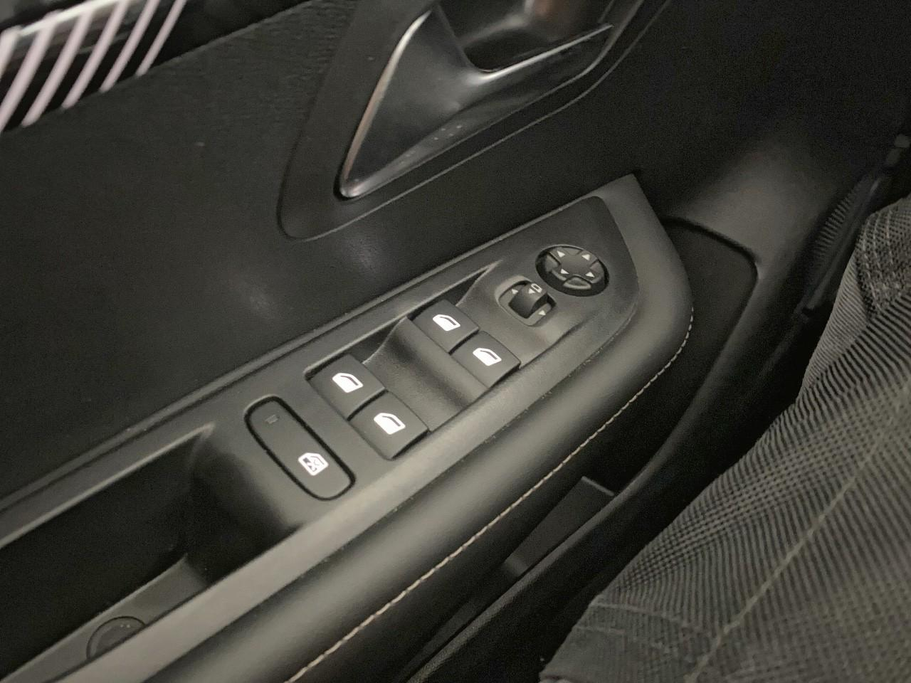 Peugeot 208 hybrid 110 ch e-dcs6 allure — photo 20