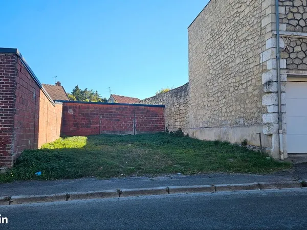Location terrain / parking