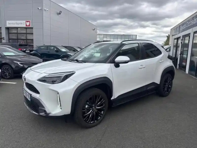 Toyota Yaris cross 116h trail + marchepieds my22