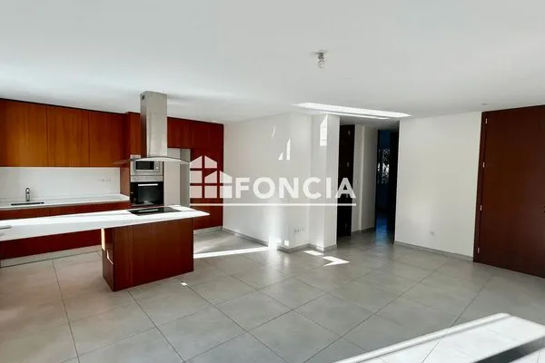 Appartement 4 pièces 75 m²