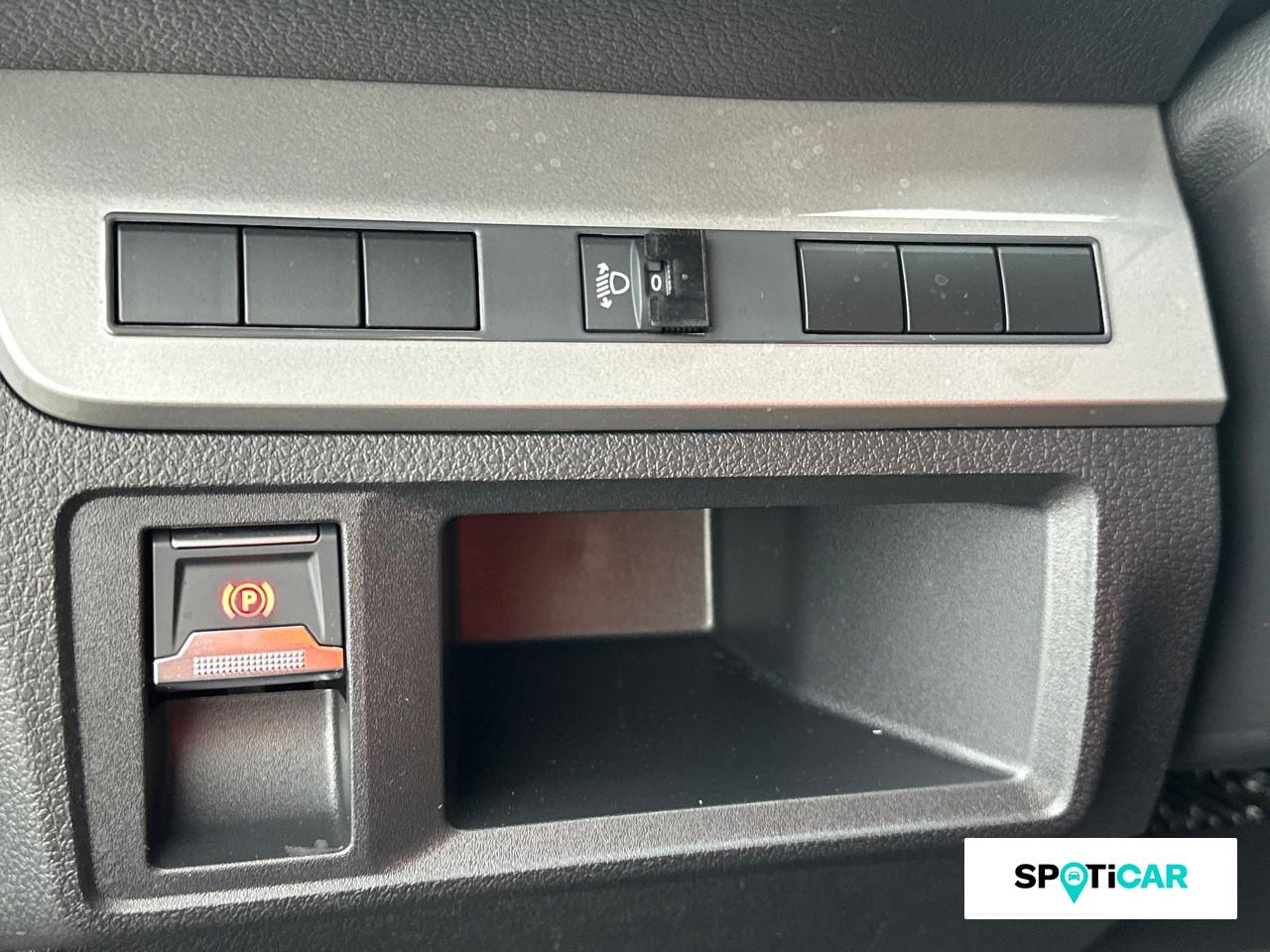 Fiat Scudo xl 2.2 multijet 180ch eat8 — photo 17