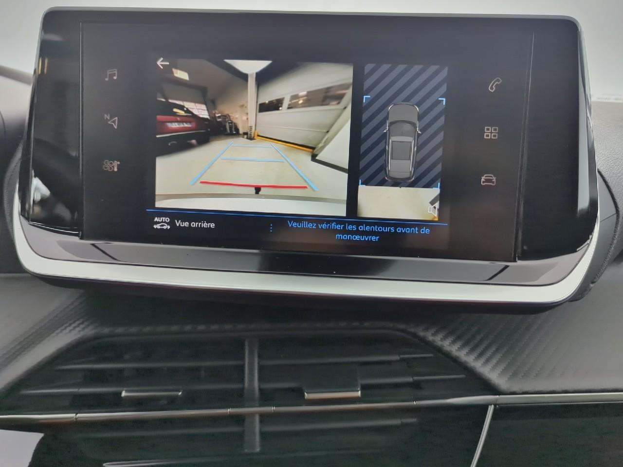 Peugeot 2008 puretech 130 s&s eat8 style — photo 17