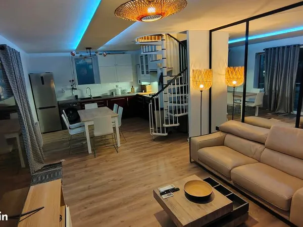 Duplex meublé T3 rue Ney
