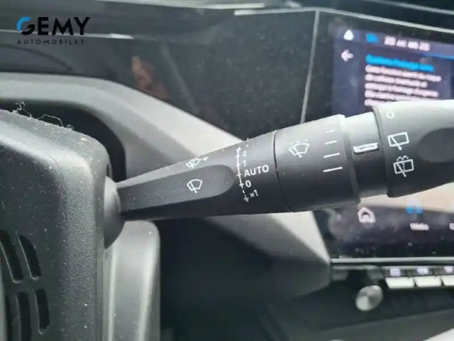 Peugeot 308 sw electrique 54 kwh 156ch — photo 28