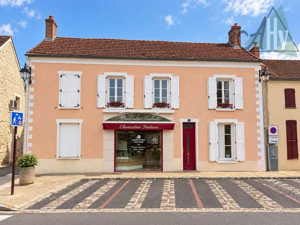 Immeuble centre ville de Chenoise
