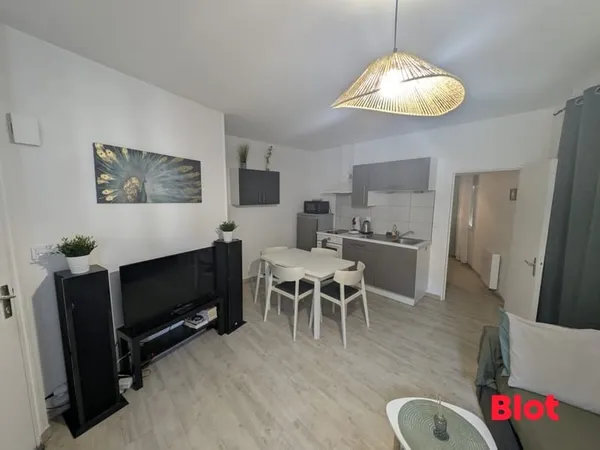 A vendre chez BLOT VITRE ! Appartement 2 pièces VITRE ultra centre