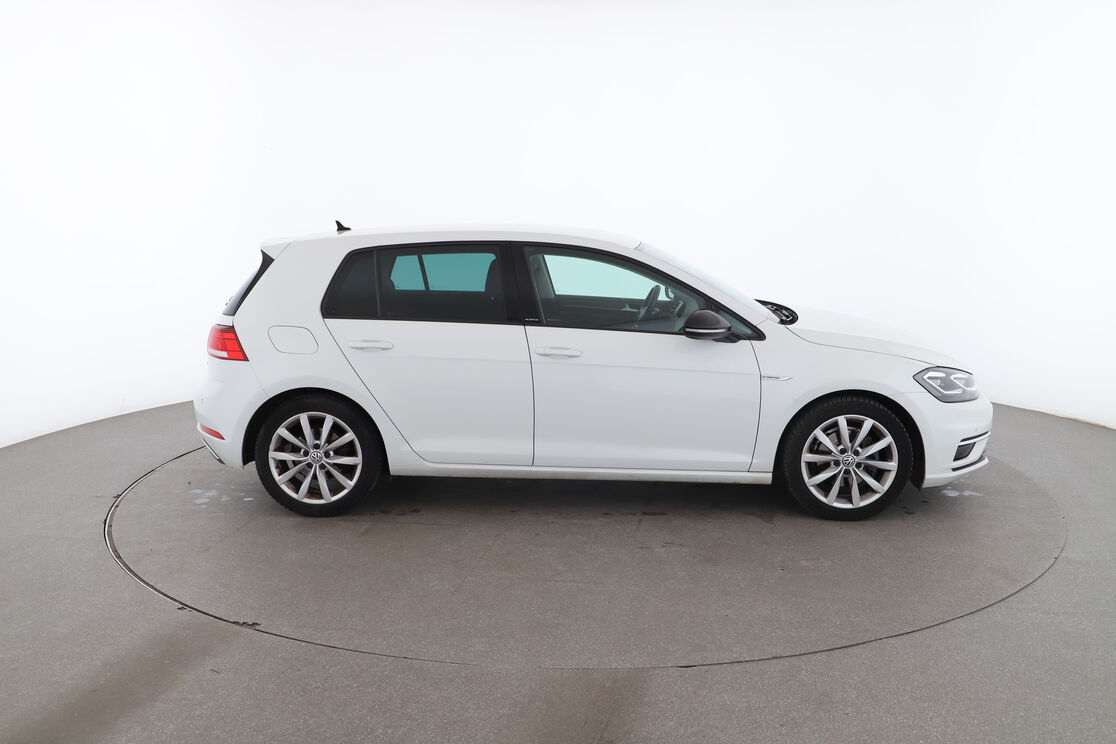 Volkswagen Golf VII 1.5 TSI EVO IQ.Drive DSG7 — photo 6