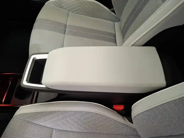 Renault Scenic e-tech électrique 220 ch grande autonomie — photo 24