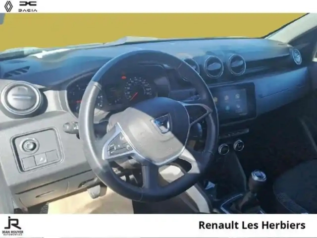 Dacia Duster 1.5 blue dci 115ch prestige + 4x2 — photo 5
