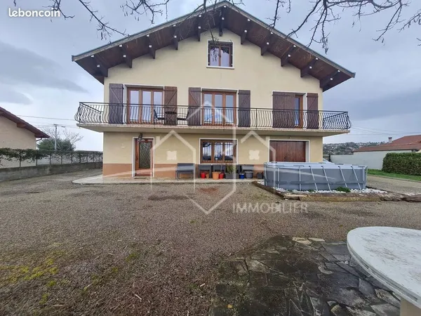 Maison 5 pièces 159 m²