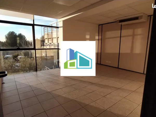 Bureaux 118 m² Ollioules
