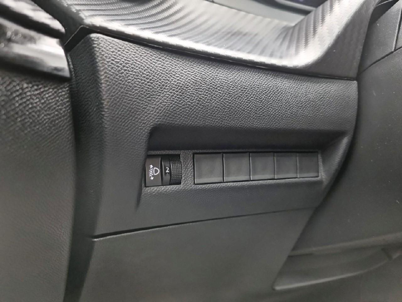 Peugeot 208 100 s&s bvm6 style — photo 21