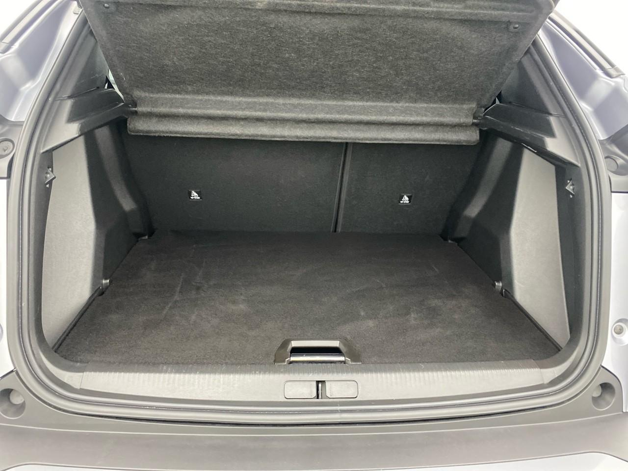 Peugeot 2008 hybrid 145 ch e-dcs6 allure — photo 6