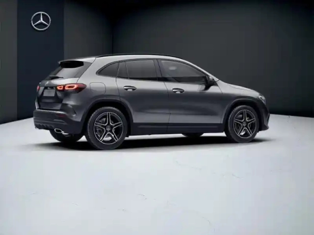 Mercedes Gla 250 e amg line — photo 17