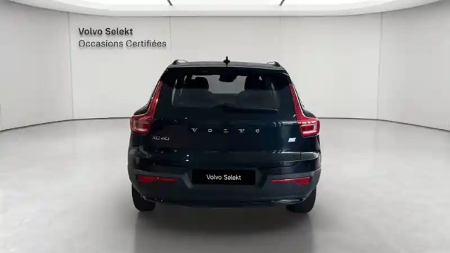 Volvo Xc40 t4 recharge 129+82 ch dct7 — photo 4