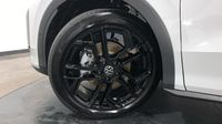 Volkswagen T-Roc 1.5 eTSI 150ch R-Line DSG7 — photo 38