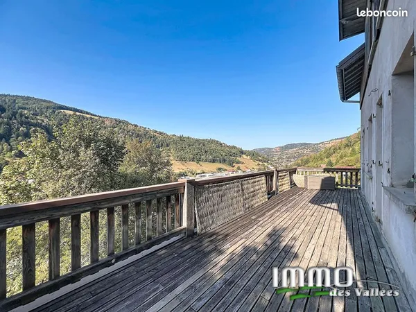 Maison 5 pièces 271 m²