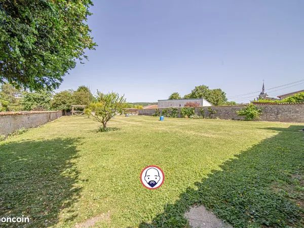Maison de village 6 pièces 283 m²