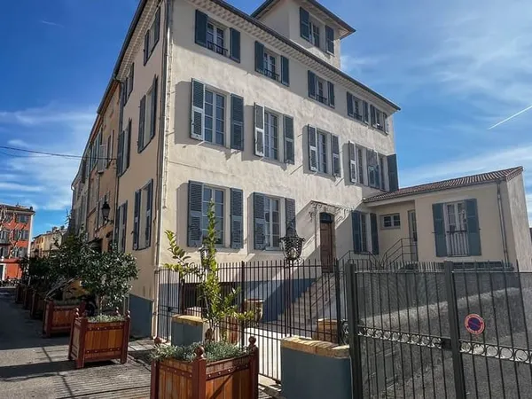 Maison 6 pièces 209 m²