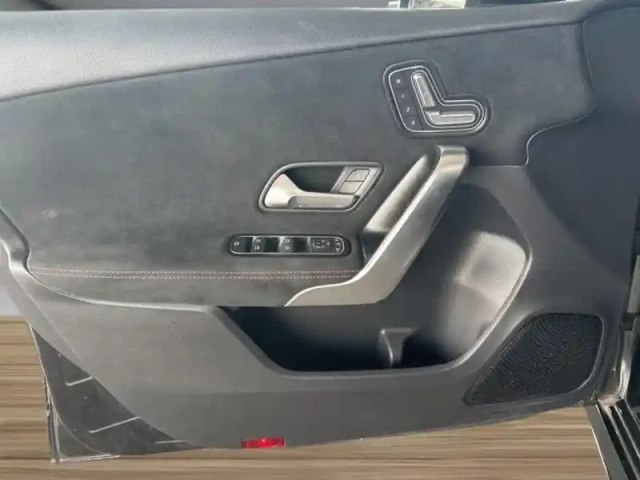 Mercedes Classe A 200 d amg line — photo 18