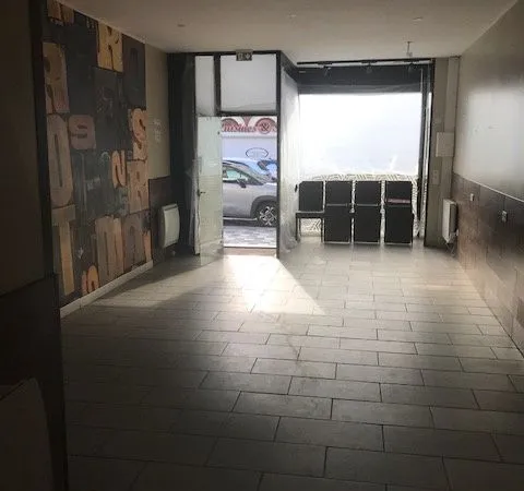 Local 165 m² Douai