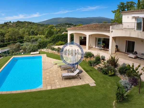 Aux portes de Valbonne – Villa néo-provençale de 192 m²– Panorama d'exception – Terrain de 4 928 m².