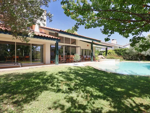Maison 4 pièces 160 m²