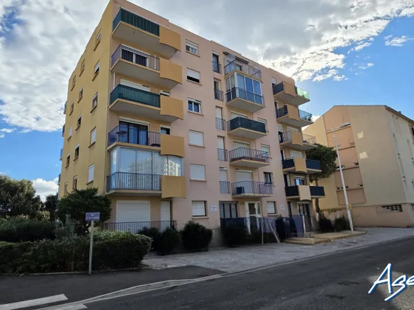 Très joli T1 de 27m2 dans résidence sécurisée avec ascenseur
