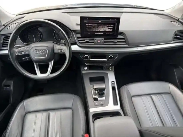 Audi Q5 50 tfsie 299 s tronic 7 quattro business executive — photo 19