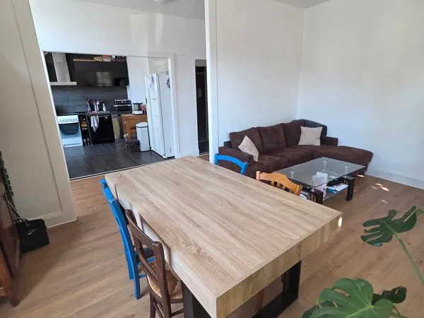 À LOUER - Maison T3 de 100 m² avec cour intérieure - Bésayes (26300)