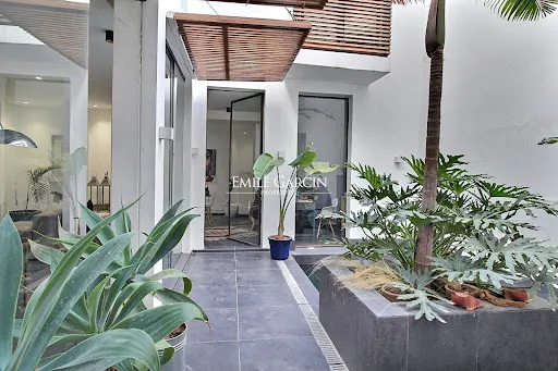 Propriété 6 pièces 180 m²