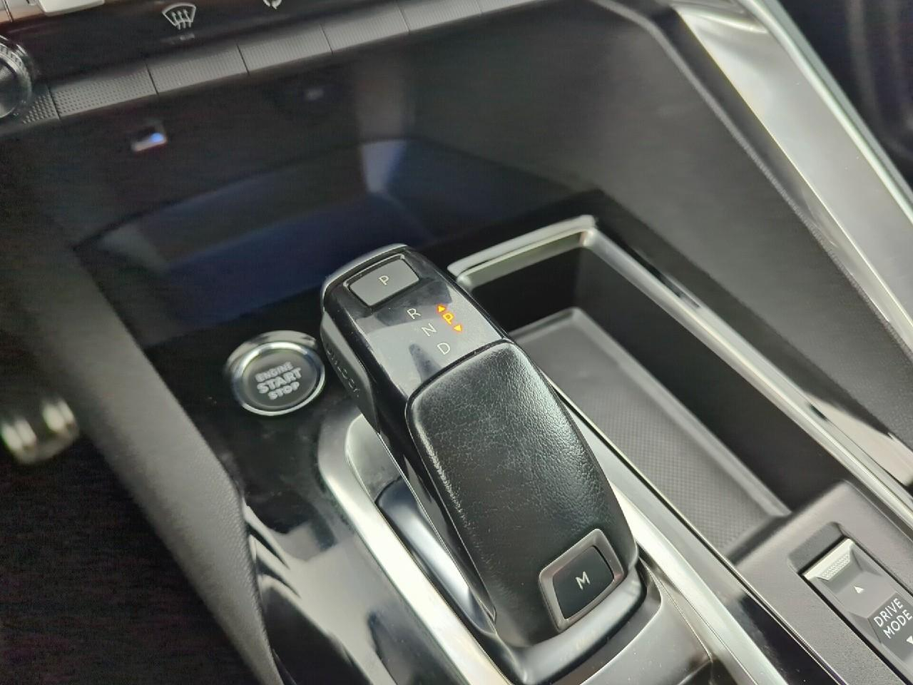 Peugeot 3008 puretech 130ch s&s eat8 gt — photo 27
