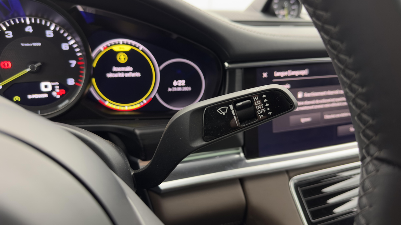 Porsche Panamera 4 V6 2.9L 462 Hybrid — photo 17