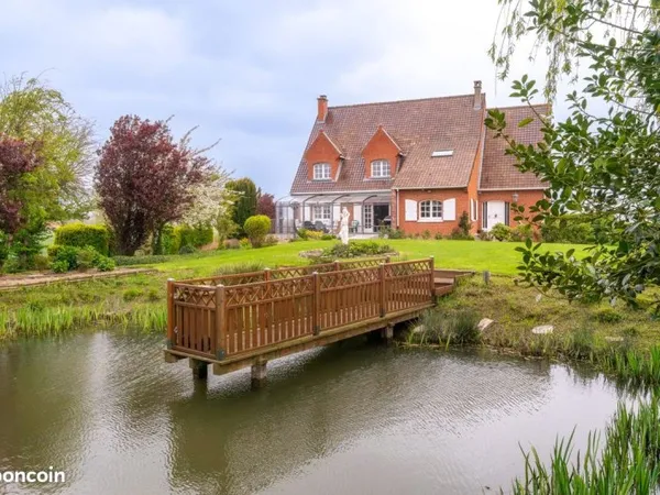 Propriété 6 pièces 268 m²