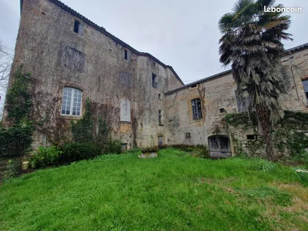 Maison 10 pièces 350 m²