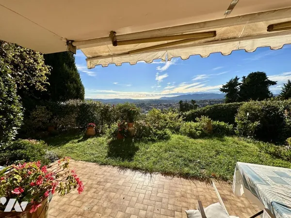 Appartement 3 pièces 105 m²