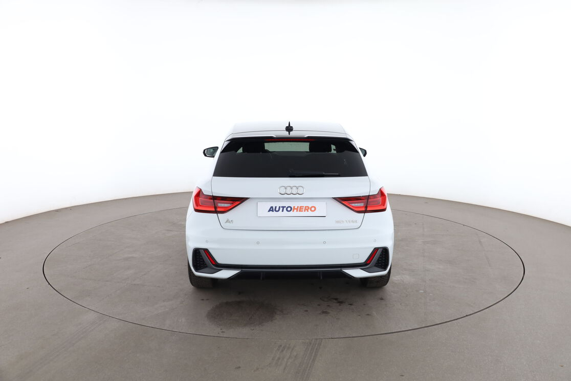 Audi A1 Sportback 30 TFSI S Tronic 7 — photo 4
