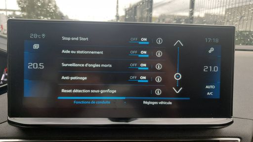 Peugeot 5008 2.0 BlueHdi 180 EAT8 - Gt Pack – 2022 – 126077 km – Diesel – Boîte Automatique — photo 3