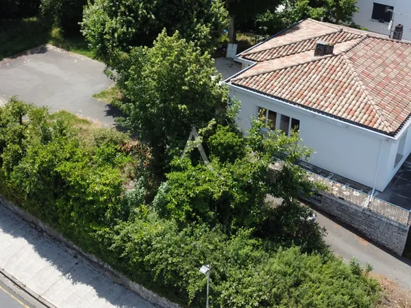 Maison Jonzac 7 pièce(s) 176 m2
