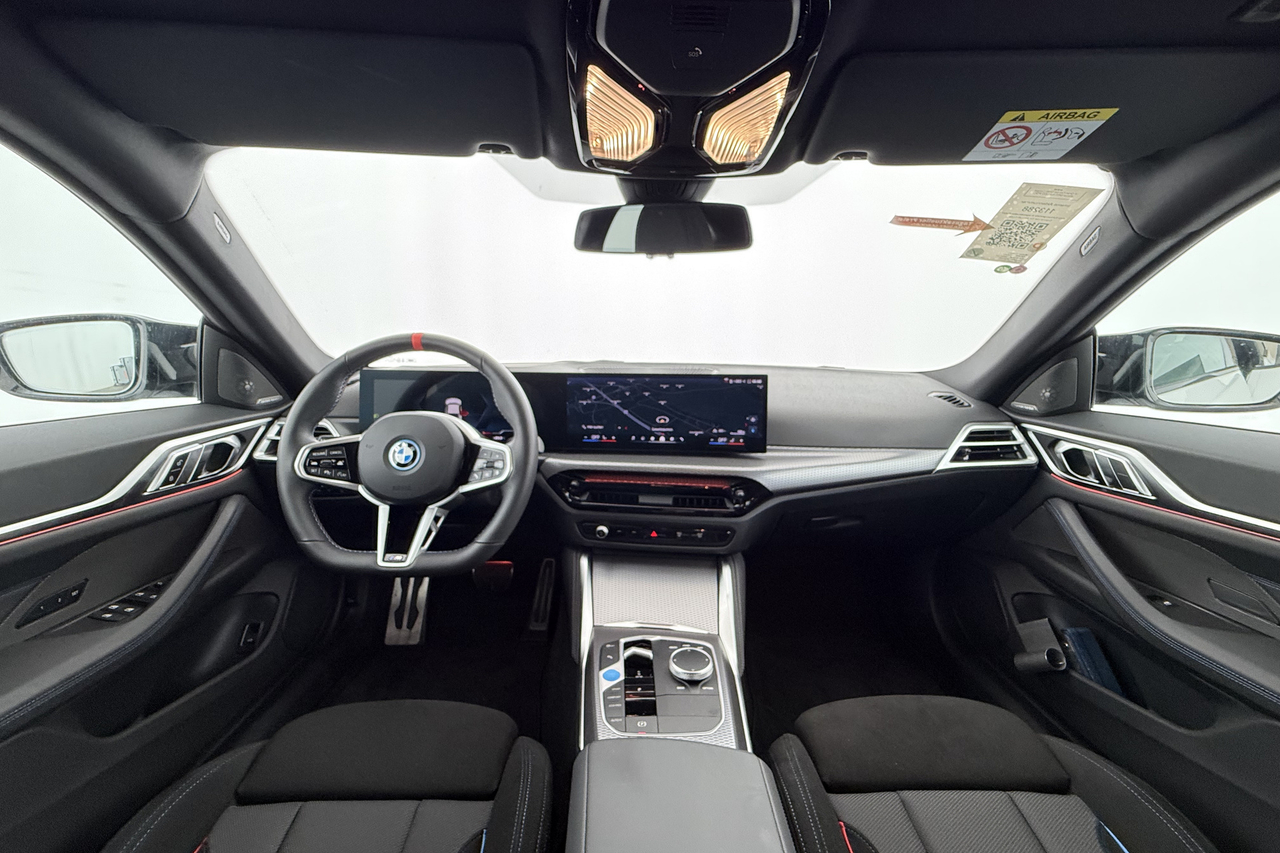 BMW I4 — photo 12