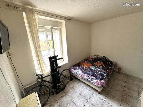 Studio 1 pièce 18 m²