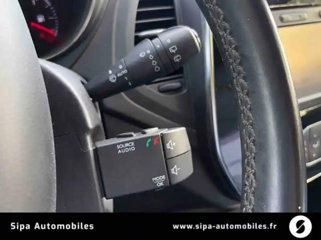 Renault Captur tce 90 energy — photo 31