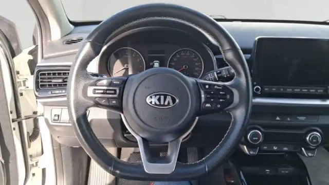 Kia Stonic 1.0 t-gdi 100 ch mhev ibvm6 — photo 13