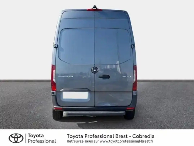 Mercedes Sprinter fg 215 cdi 39 3t0 select traction 9g-tronic — photo 4