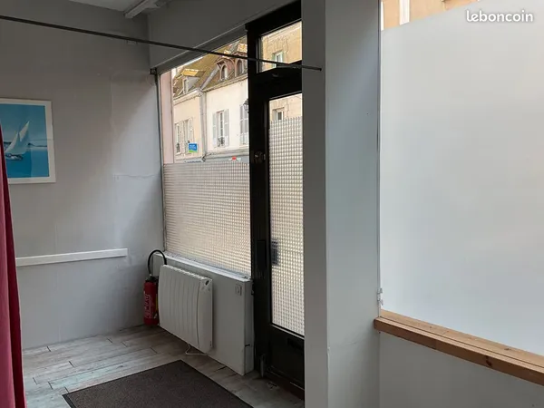 Local commercial 80 m² NOGENT LE ROI